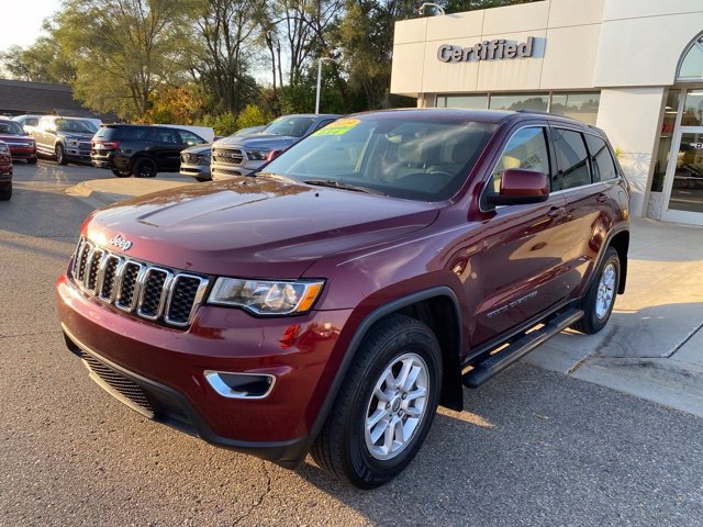 Used 2019 Jeep Grand Cherokee Laredo AWD/4WD image 10