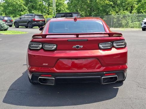 Used 2022 Chevrolet Camaro SS RWD image 11