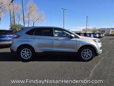 Used 2024 Ford Edge SEL image 7