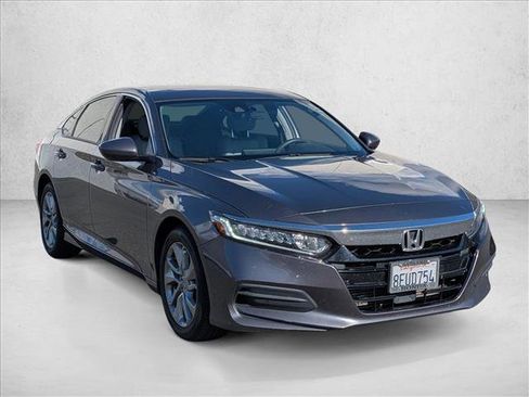 Used 2018 Honda Accord LX image 3