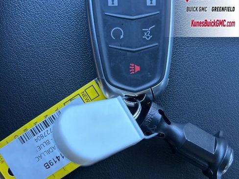 Used 2024 Cadillac XT6 Premium Luxury image 39