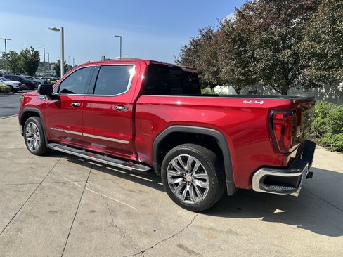Used 2024 GMC Sierra 1500 SLT w/ SLT Premium Plus Package AWD/4WD image 7