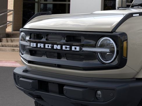 New 2026 Ford Bronco Outer Banks AWD/4WD image 21
