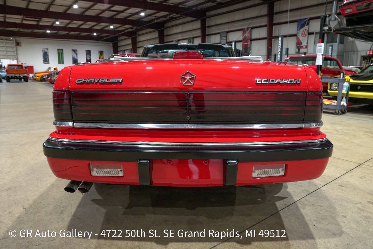 Used 1988 Chrysler LeBaron Convertible FWD image 7
