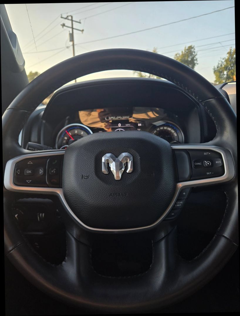 Used 2022 RAM 1500 Big Horn AWD/4WD image 18