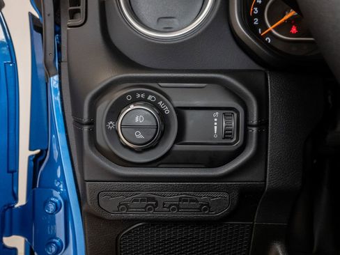 New 2026 Jeep Gladiator Sport image 10