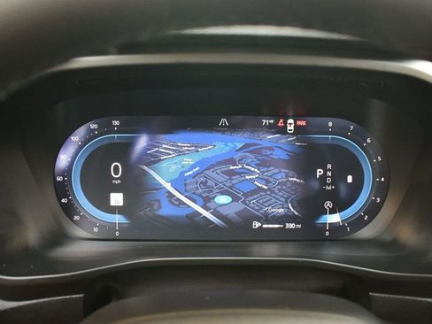 Used 2025 Volvo XC40 B5 Ultra image 55