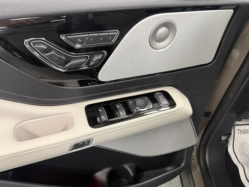 New 2026 Lincoln Aviator Reserve AWD/4WD image 18