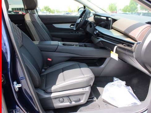 New 2025 Nissan Murano Platinum w/ Cargo Package image 14