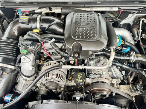 Used 2009 Chevrolet Silverado 3500 LT w/ Interior Plus Package image 24