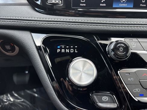 New 2026 Chrysler Pacifica Select image 25