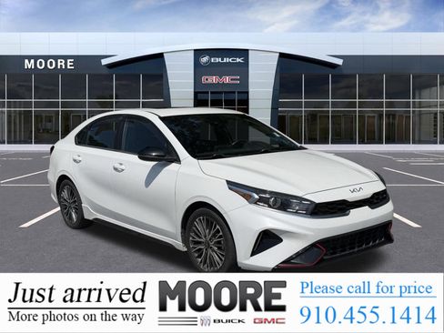 Used 2022 Kia Forte GT-Line FWD image 1