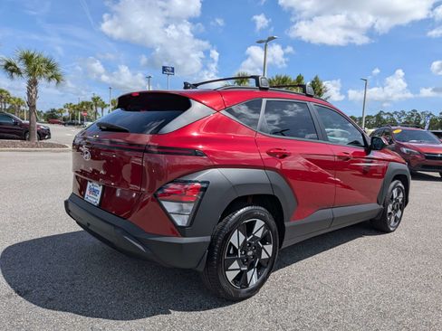 Used 2025 Hyundai Kona SEL FWD image 4