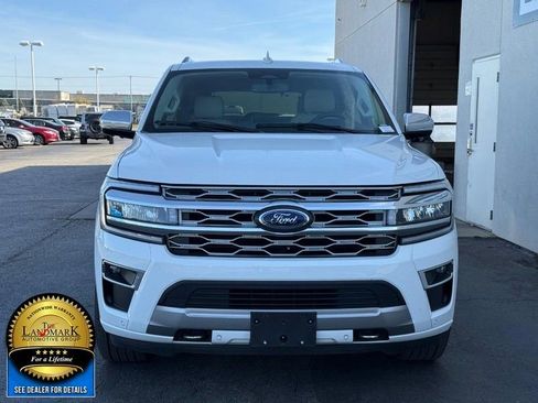 Used 2022 Ford Expedition Platinum image 4