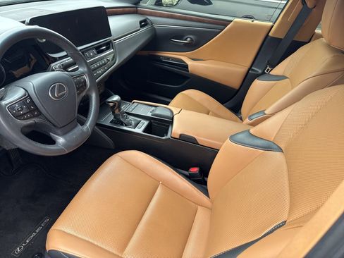 Used 2022 Lexus ES 350 w/ Premium Package image 5