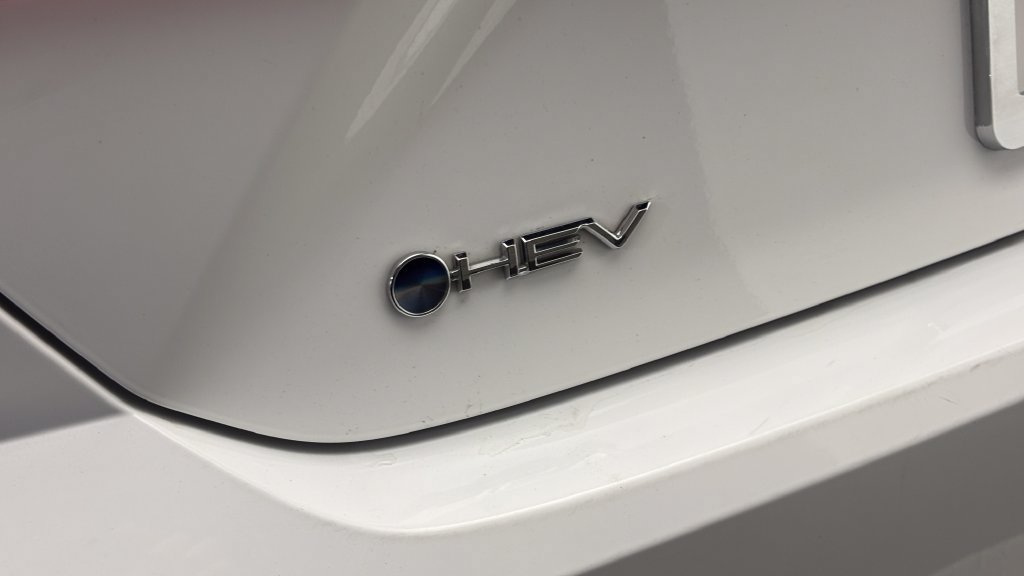 Used 2025 Toyota Camry SE FWD image 7