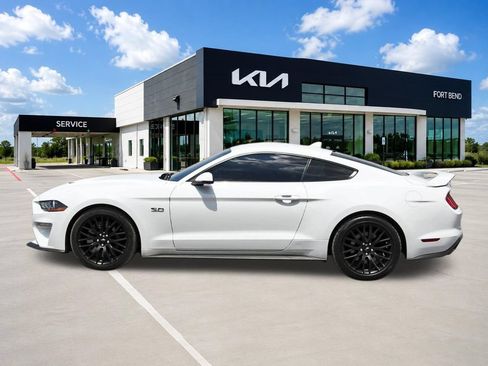 Used 2020 Ford Mustang GT Premium w/ GT Performance Package RWD image 8