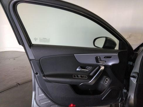 Used 2022 Mercedes-Benz A 220 A 220 image 31