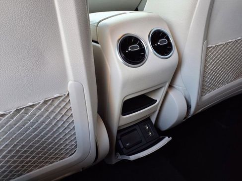 Used 2025 Mercedes-Benz GLA 250 4MATIC image 19