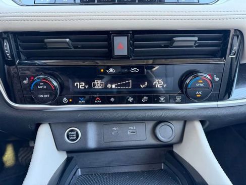 Certified 2023 Nissan Rogue SL w/ SL Premium Package AWD/4WD image 23