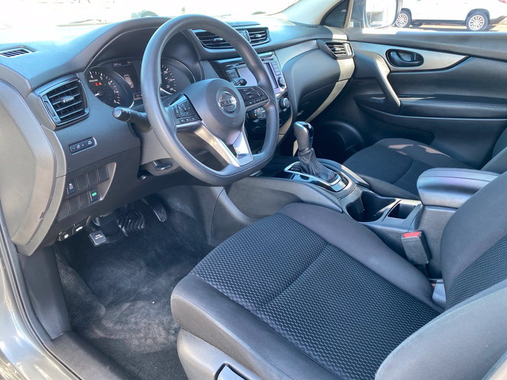 Used 2019 Nissan Rogue Sport S FWD image 17