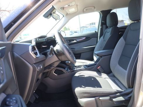 Used 2025 Chevrolet TrailBlazer LT FWD image 31