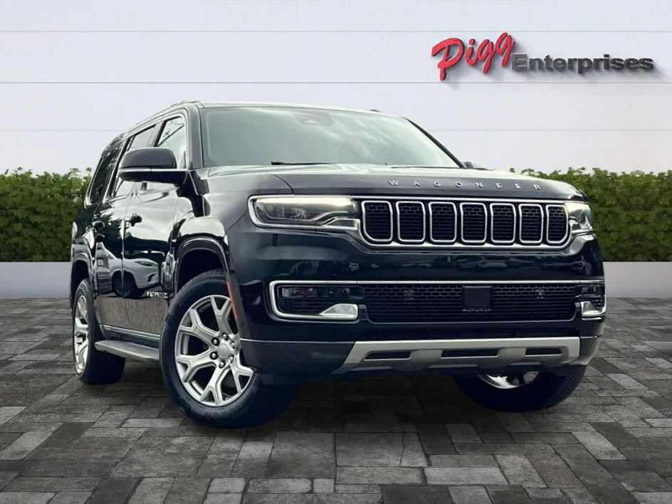 Used 2022 Jeep Wagoneer Series II AWD/4WD image 2