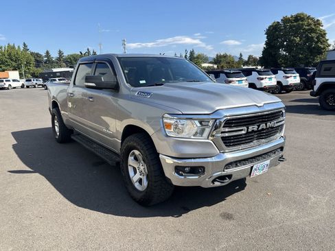 Used 2020 RAM 1500 Big Horn AWD/4WD image 7