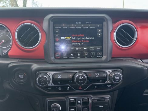 Used 2020 Jeep Gladiator Rubicon image 13