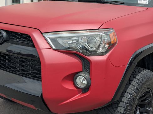 Used 2019 Toyota 4Runner SR5 Premium w/ Wilderness Package AWD/4WD image 12