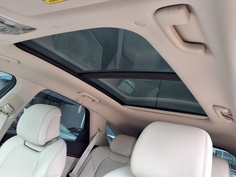 Used 2026 Genesis GV70 2.5T Advanced image 10