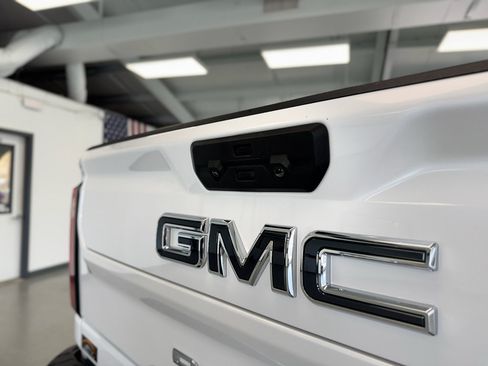 Used 2024 GMC Sierra 2500 Denali Ultimate AWD/4WD image 33