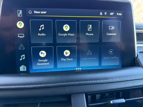 Used 2022 Chevrolet Suburban Z71 image 16