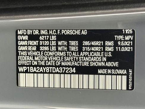 New 2026 Porsche Cayenne Coupe AWD/4WD image 26