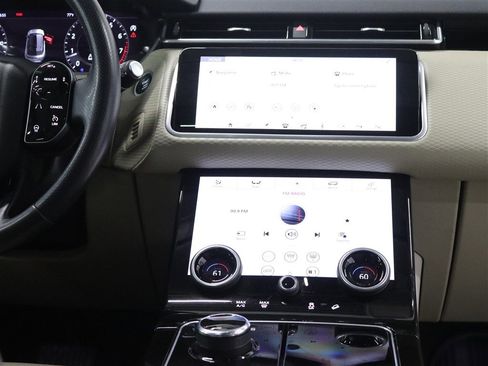 Used 2019 Land Rover Range Rover Velar S AWD/4WD image 24