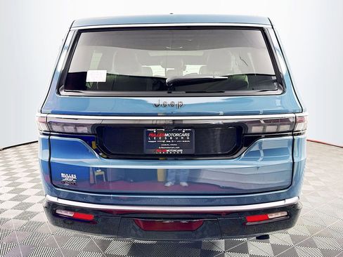 New 2026 Jeep Grand Wagoneer 4WD w/ Premium Group I image 6