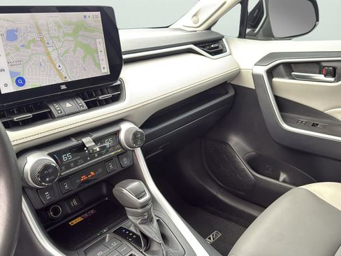 Used 2024 Toyota RAV4 XLE Premium image 20