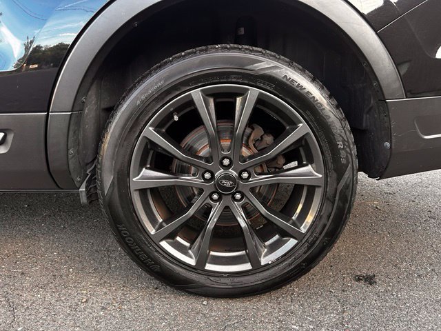 Used 2018 Ford Explorer XLT w/ XLT Appearance Package AWD/4WD image 33