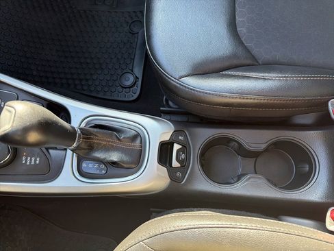 Used 2020 Jeep Compass Latitude w/ Cold Weather Group image 22