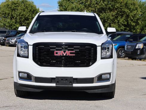 Used 2020 GMC Yukon XL SLT w/ Premium Edition image 2