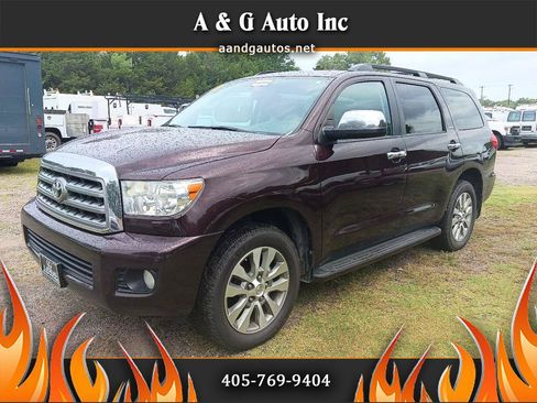 Used 2017 Toyota Sequoia Limited w/ Safety & Convenience Package AWD/4WD image 1