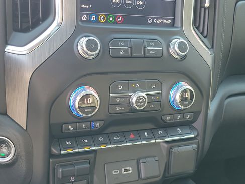 Used 2020 GMC Sierra 1500 Denali w/ Technology Package AWD/4WD image 27