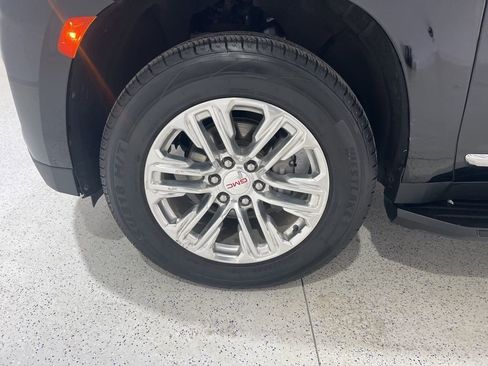 Used 2023 GMC Yukon SLT image 29