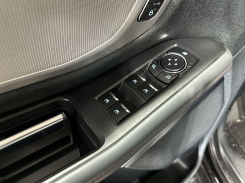 Used 2025 Ford Expedition Active image 19