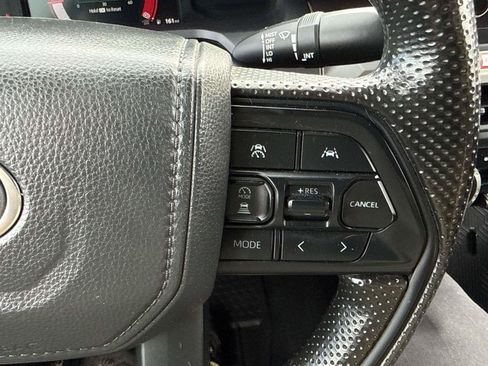 Used 2024 Toyota Tacoma SR5 AWD/4WD image 25