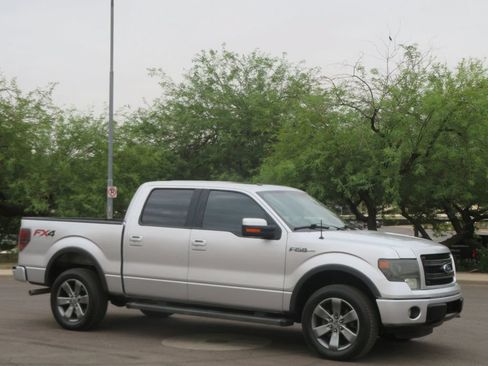 Used 2014 Ford F150 FX4 w/ Equipment Group 402A Luxury AWD/4WD image 4