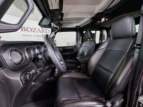 Used 2021 Jeep Gladiator Overland image 24