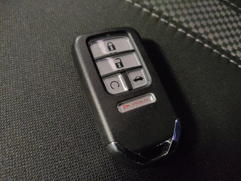 Used 2020 Honda Civic Sport image 32
