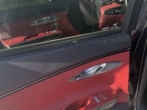 Used 2022 Genesis GV70 3.5T Sport w/ Sport Prestige Package image 7