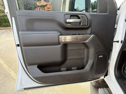 Used 2020 Chevrolet Silverado 2500 LTZ w/ LTZ Plus Package image 8